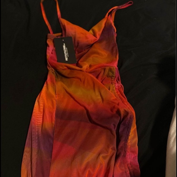 PRETTYLITTLETHING Ruched Mini-dress - Picture 2 of 2